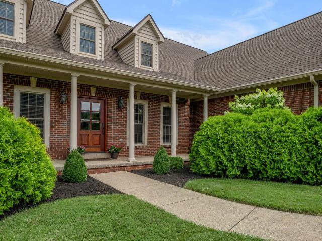 1013 Bluegrass Road