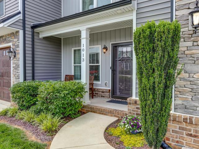 1013 Cobblestone Lane