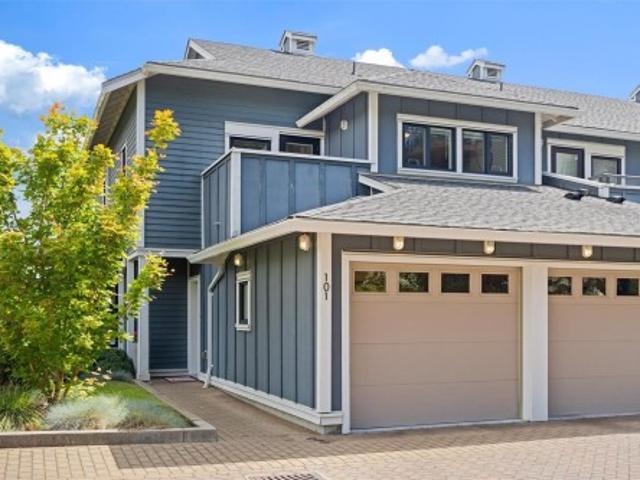 101 3 Carey Rd, Saanich, BC, V8Z 4E2 house for sale | Listing ID 1049 | Royal LePage