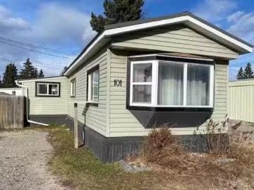 101 145 East River Road, Hinton, AB, T7V 1S5 house for sale.