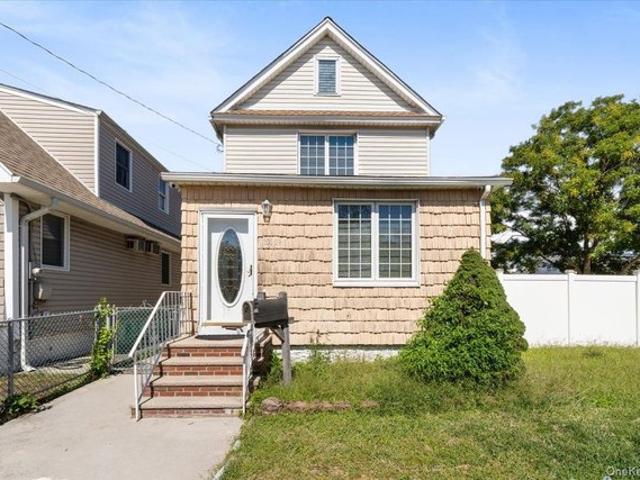 101 19 th Ave, Howard Beach, NY 11414