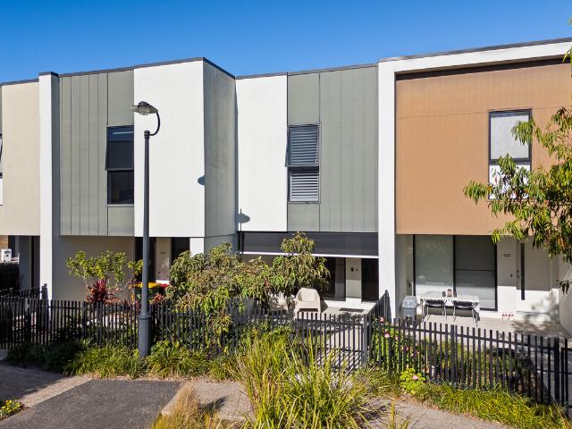 101 / 25 The Corso, North Lakes QLD 4509