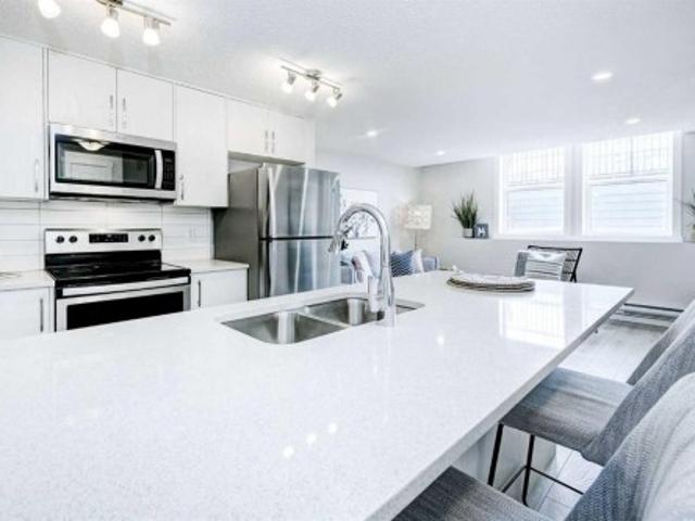 101 260 Rowley Way Nw, Calgary, AB, T3L 0H5 townhouse for sale | Listing ID A2349 | Royal LePage