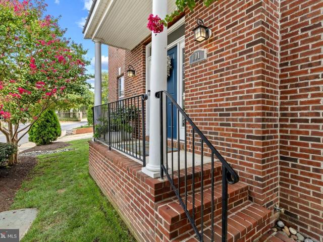 101 Carraway Lane