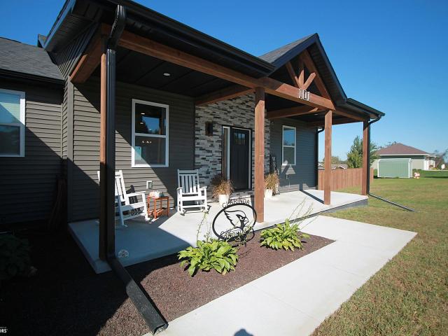 101 Cherokee Road