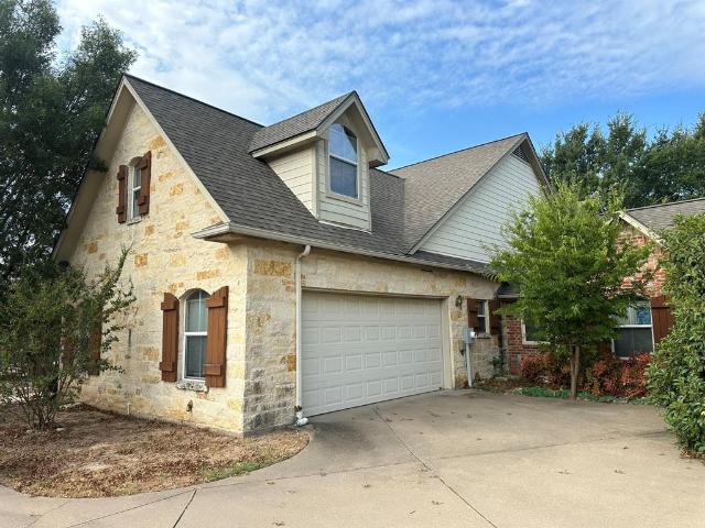 101 Creekside Drive