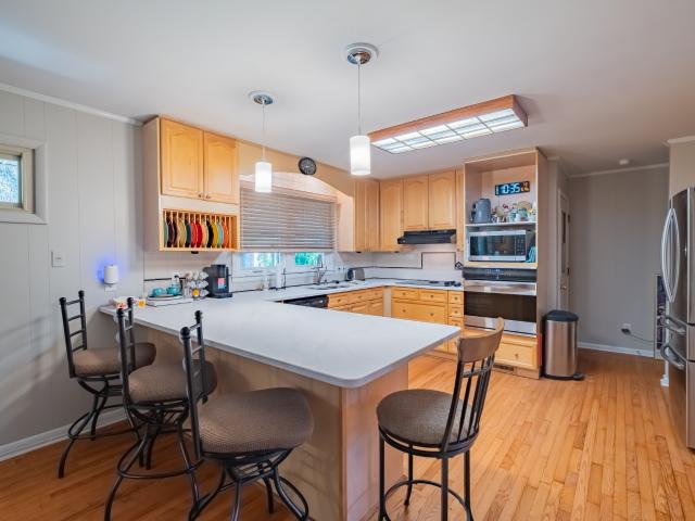 101 Crestwood Dr