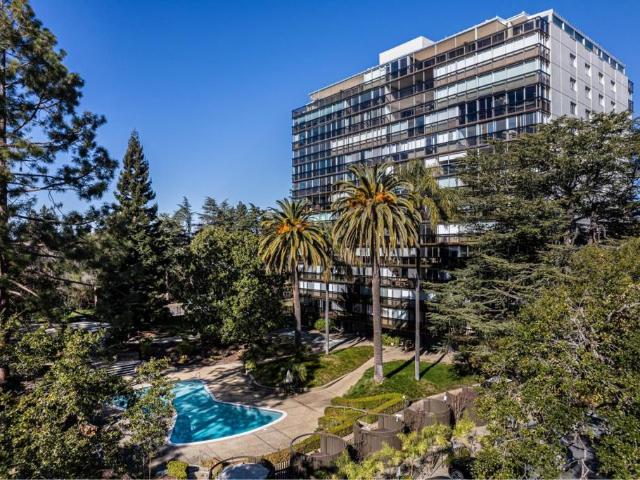 101 Alma Street 301