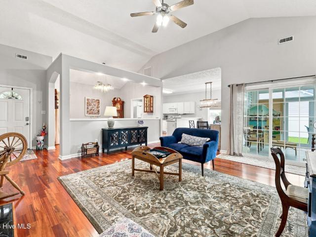 101 Belwood Court