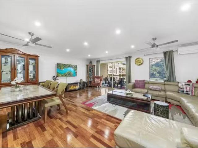10/1 Bradley Place, Liberty Grove Apartment for rent Listed b.