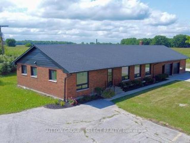 101 Broadway Street, Lambton Shores Forest, ON, N0N 0A6 house for sale | Listing ID X13539 | Royal LePage