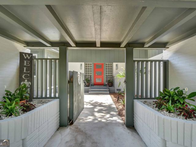 101 Druid Oaks Lane
