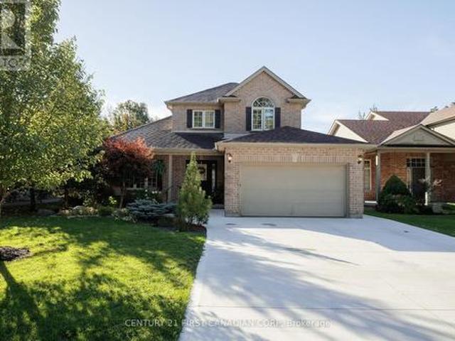 101 Duchess Avenue, Lucan Biddulph Lucan, ON, N0M 2J0 house for sale | Listing ID X14013 | Royal LePage