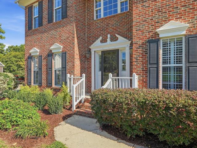 101 Dumont Court