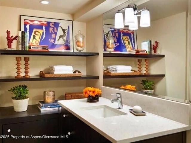 101 E Cooper, 202, Aspen, CO