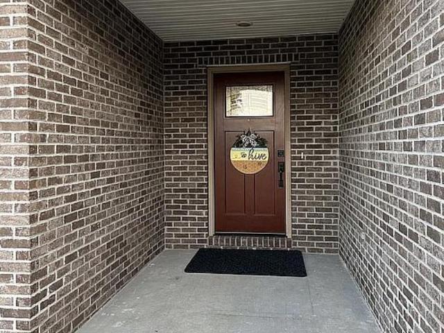 101 E Northview Drive