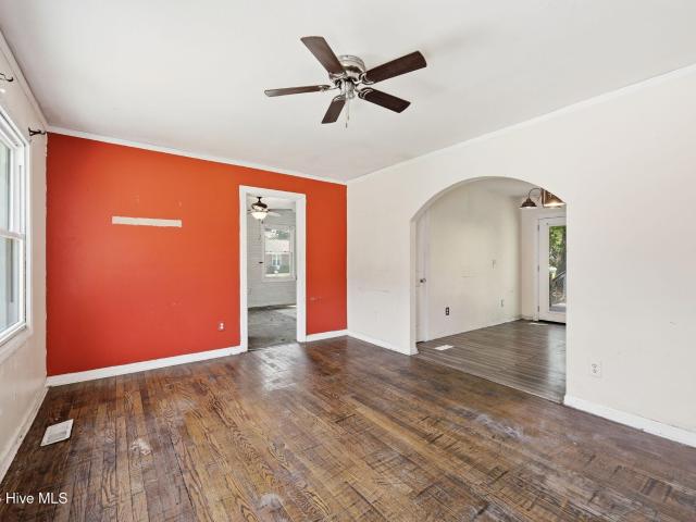 101 Fairwood Lane