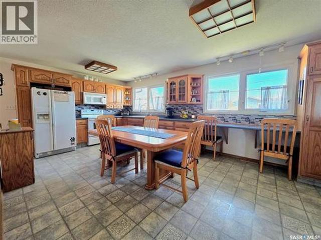 101 Fraser Avenue, Oxbow, SK, S0C 0B6 house for sale | Listing ID SK033213 | Royal LePage