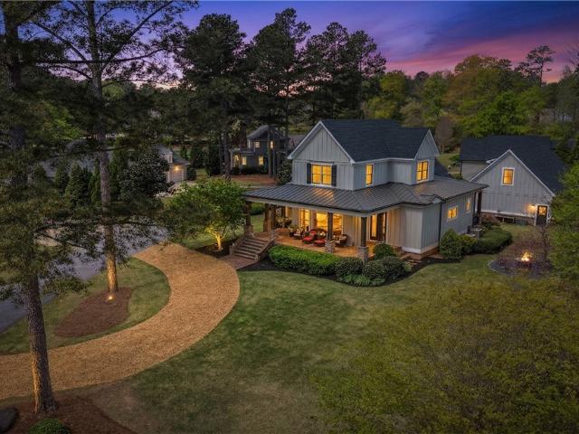 101 Hawks Ridge