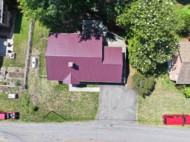 101 Hillcrest Court