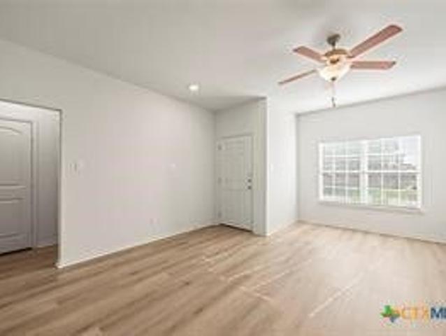 101 Hyacinth Way, Jarrell, US, TX