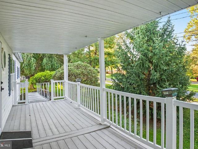 101 Oriole Court