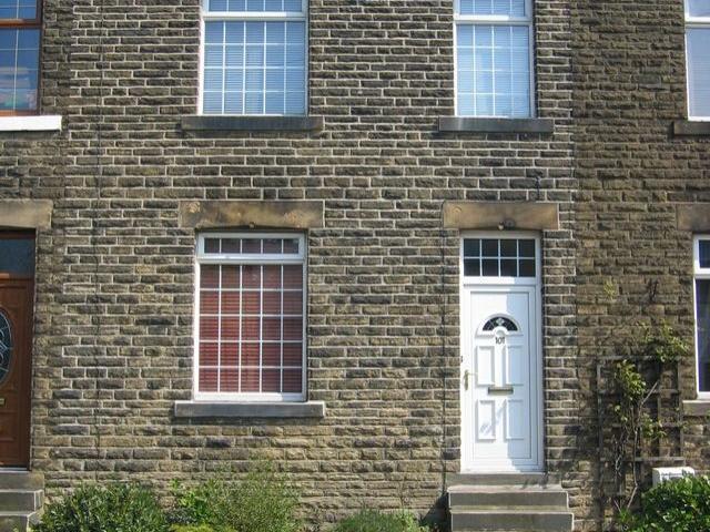 101 Overthorpe Road, Thornhill, Dewsbury WF12, 2 bed terraced house to rent, £795 pcm | PrimeLocation
