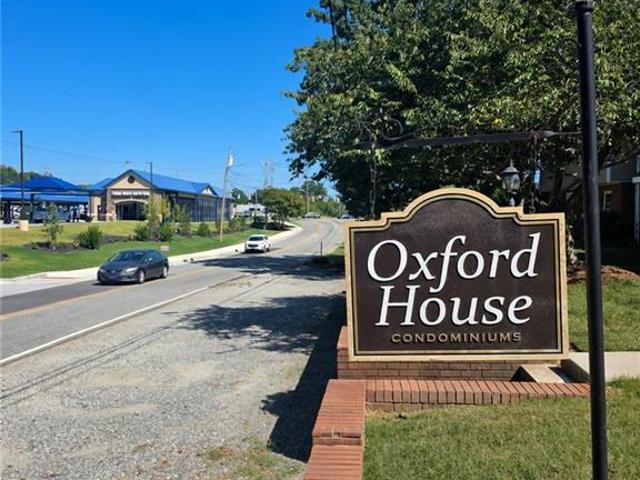 101 Oxford Place #17