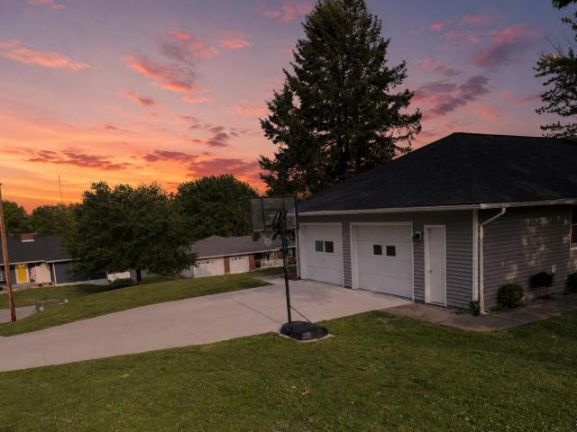 101 lakeview dr
