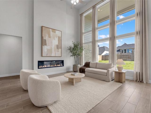 101 Leon Loop