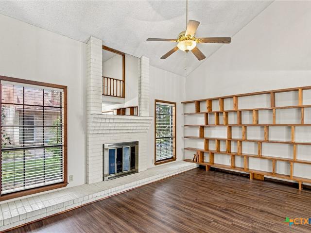 101 Maplewood Drive 7
