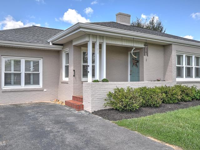 101 Mcarthur Avenue