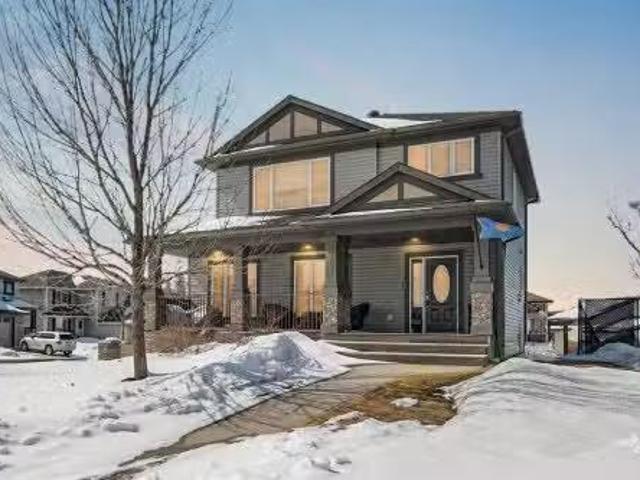 101 Sandpiper Bay, Fort Mcmurray, AB, T9K 0L1 house for sale.