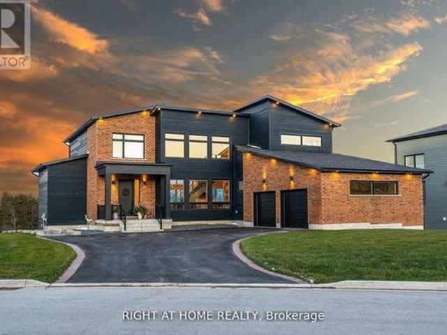 101 Sladden Court, Blue Mountains, ON, N0H 2P0 house for lease | Listing ID X13086 | Royal LePage