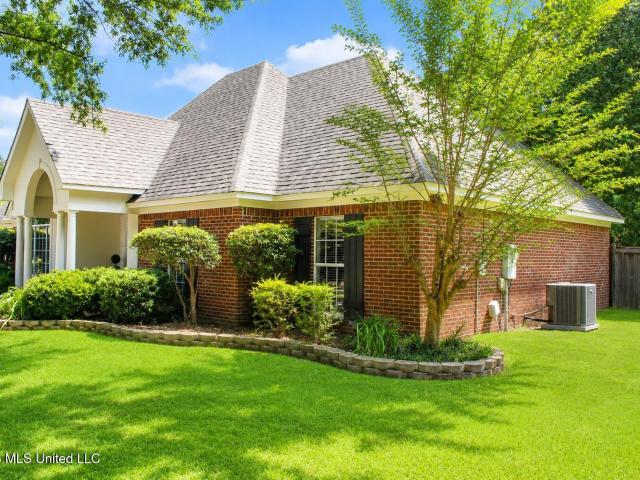 101 Stonebridge Lane