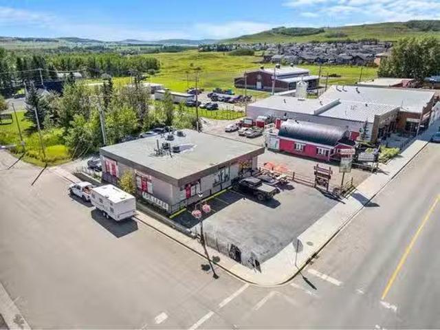 101 Sunset Boulevard Sw, Diamond Valley, AB, T0L 2A0 commerc.