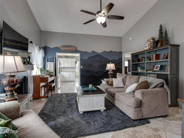 101 Poteau Trace