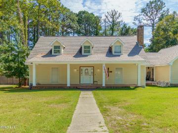 101 Pinewood Drive