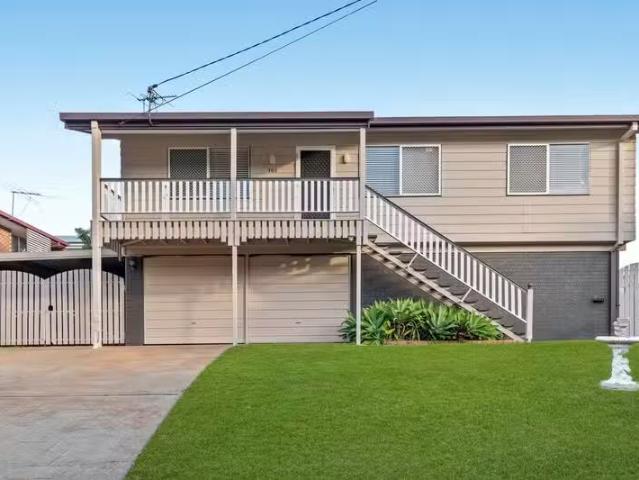 101 Queens Court Road, ALEXANDRA HILLS, QLD 4161 House for R.