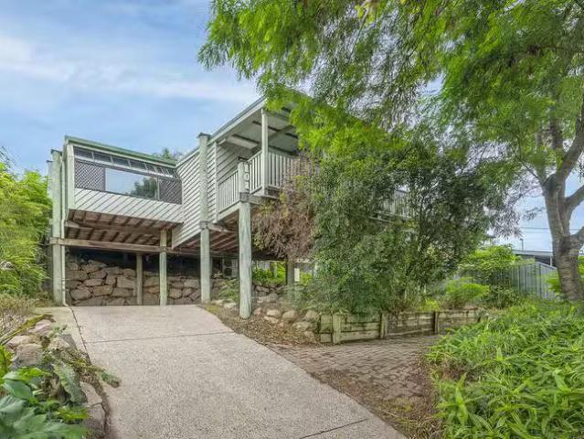 101 Redwood Street, Stafford Heights, QLD 4053