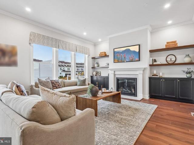 101 River Trail Circle # WARWICK