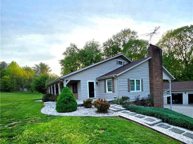 101 Ridgewood Drive