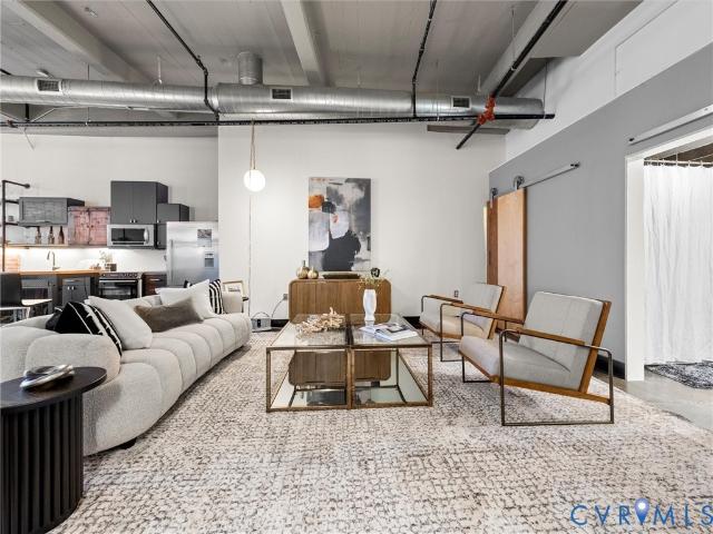 101 W Marshall Street U44