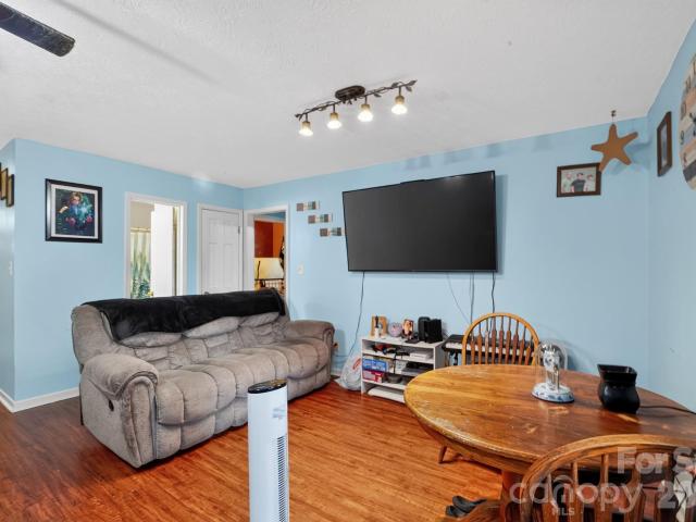 101 White Rock Road
