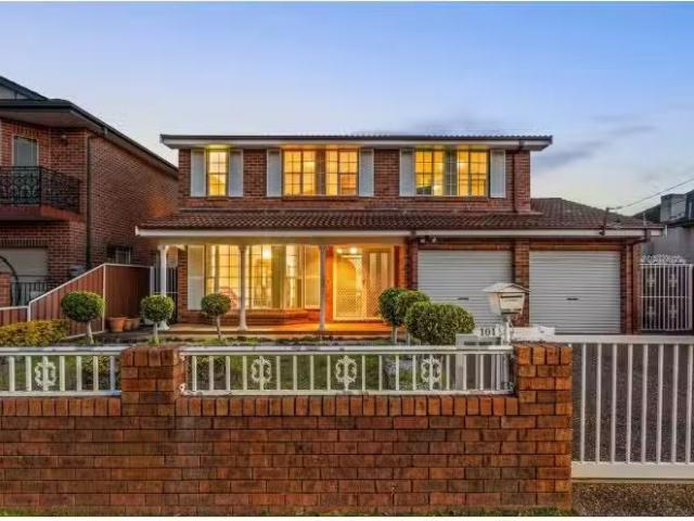 101 Wilbur Street, Greenacre House for rent Listed by Julian.