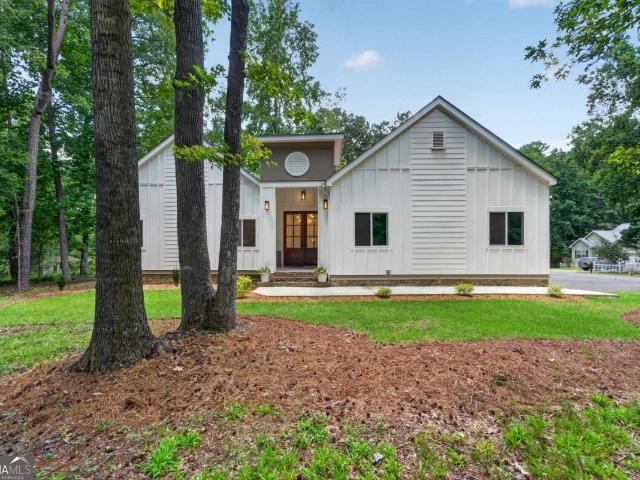 101 Willow Cove