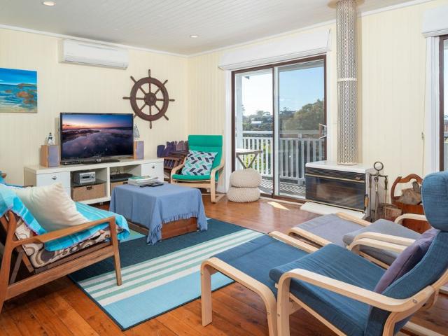 101 Tallawang Avenue, Malua Bay NSW