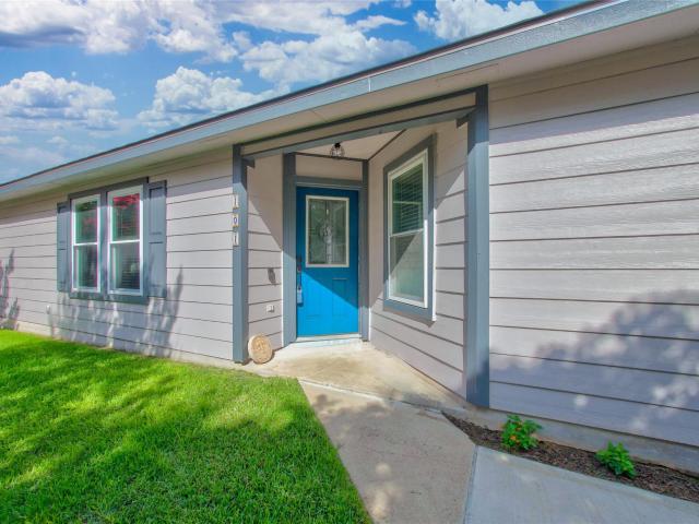 101 Texas Ash Cv