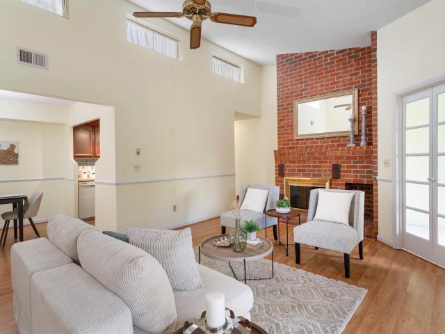 101 turtle creek ln 11