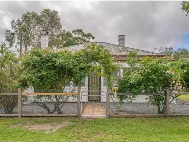101A Butler Street, ARMIDALE Apartment for rent Listed by Deb.